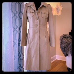 Excellent condition! KENNETH COLE TRENCH COAT Sz 4